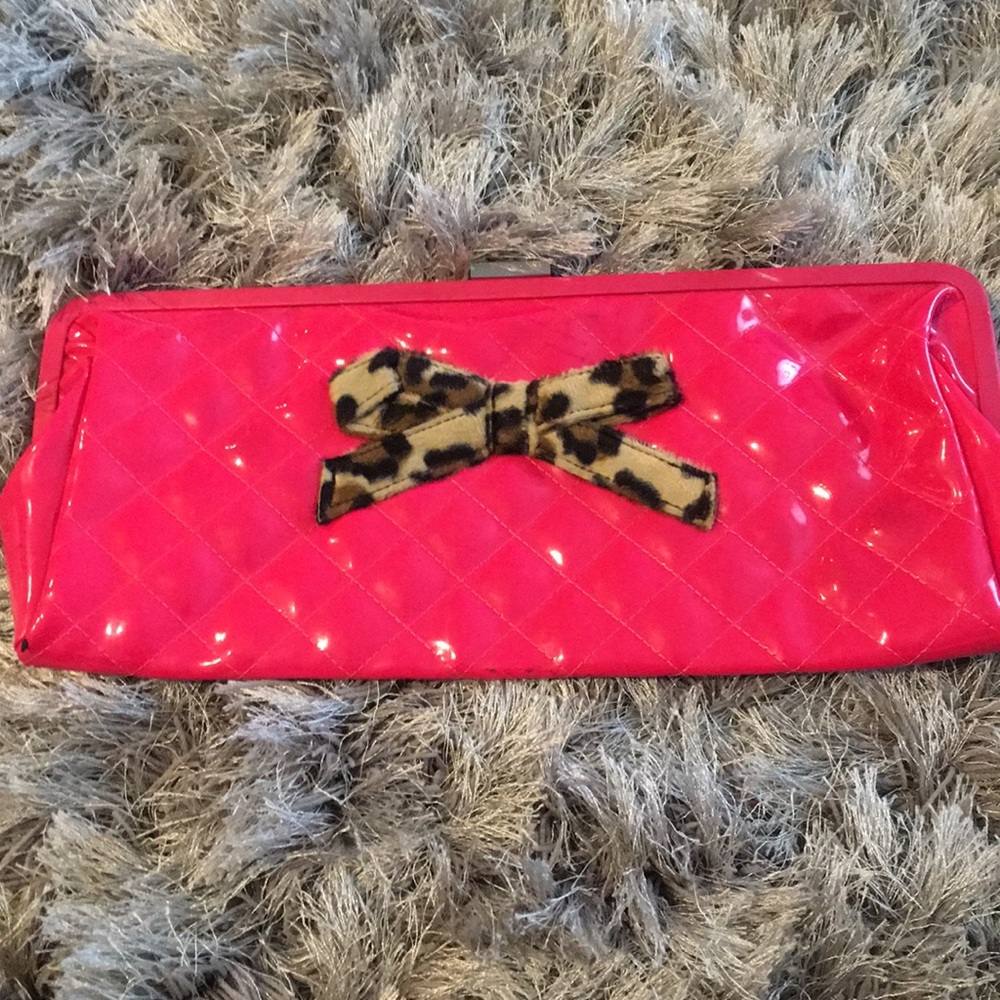 Lux De Ville Clutch
